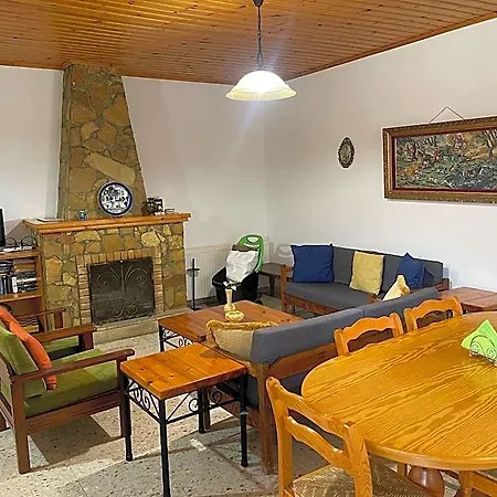 Ξενοδοχείο Village 4*