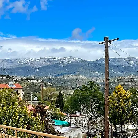 Ξενοδοχείο Village 4*