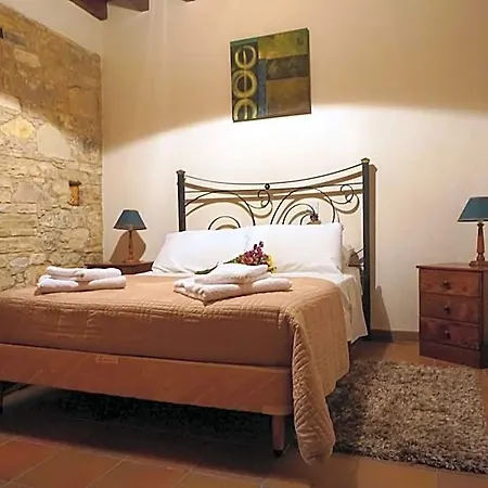 Ξενοδοχείο Village 4*